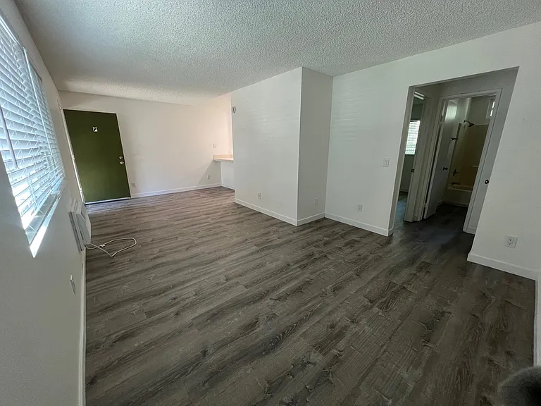 280 Wells Ave #P — Photo 11