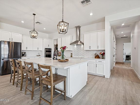 3rd image of 3634 W NEW LIFE Lane