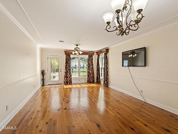 4th image of 113 S Bonin St