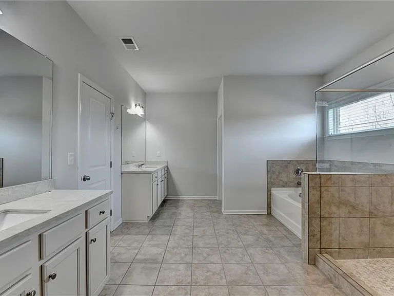 7410 Ansley View Ln — Photo 55