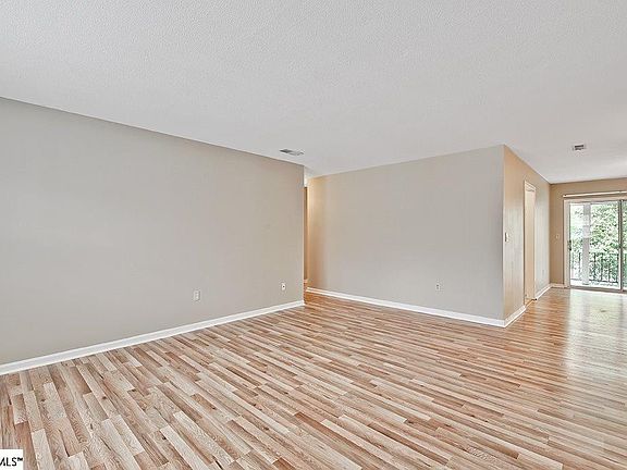 4th image of 925 Cleveland St Unit 272