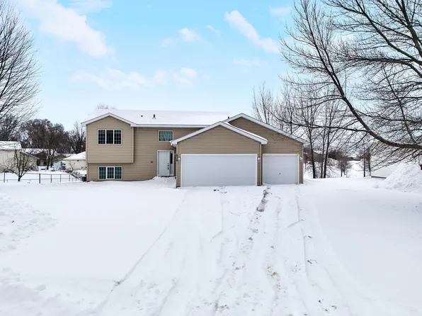 936 Lincoln Ct S, Cambridge, MN 55008