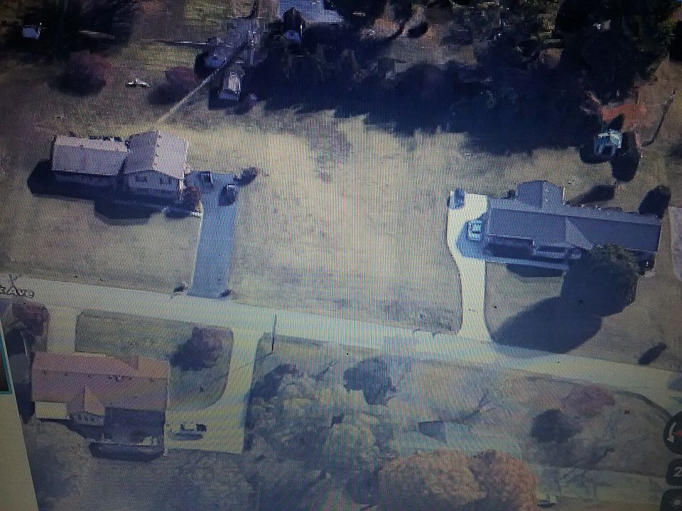 2nd image of 1646 Rosebank Ave