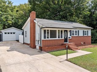 208 W 11th St, Salisbury, NC 28144