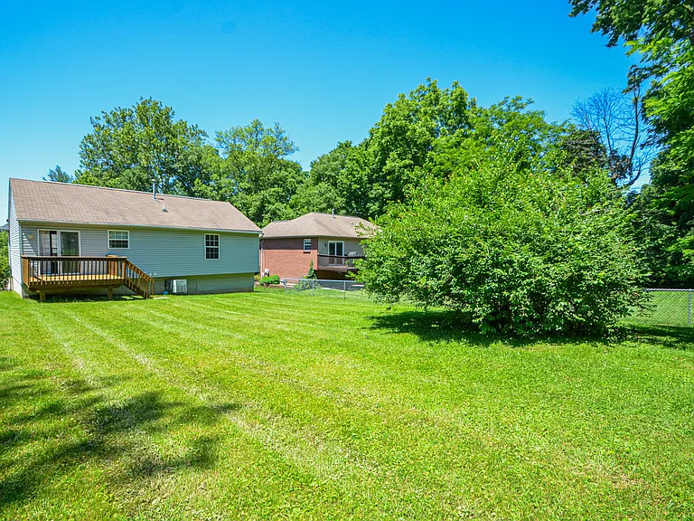 2691 Mary Jane Ct — Photo 36