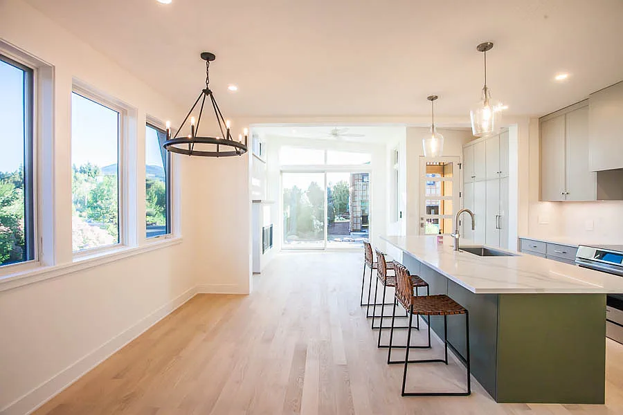 3 bed, 2.5 bath, 2100 sqft, $4,550 — Photo 4