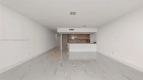 400 Sunny Isles Blvd Photo 1