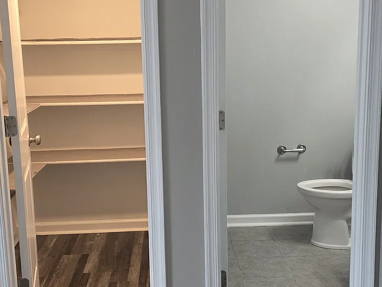 14 Original Ln — Photo 6