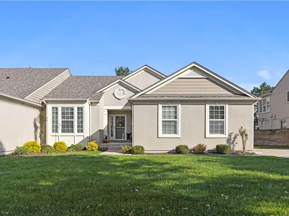 11124 S Aminda St, Olathe, KS 66061
