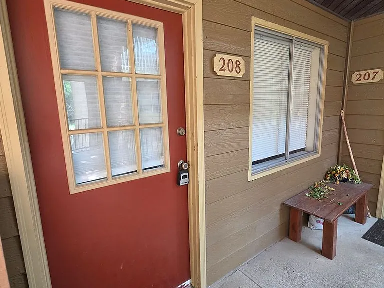 3303 Madison Ave #T208 — Photo 2