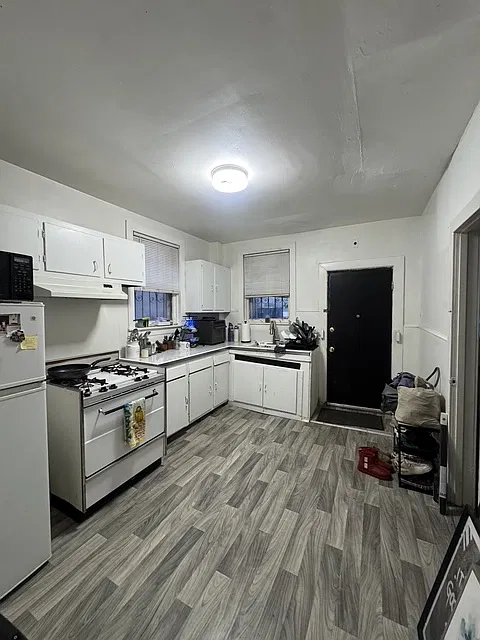 1 bed, 650 sqft, $950 — Photo 2