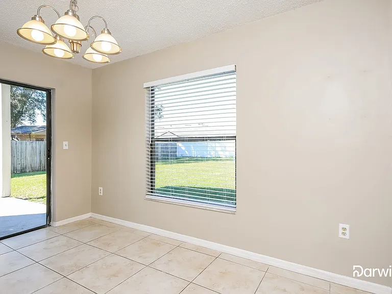 11943 Blackheath Cir — Photo 7