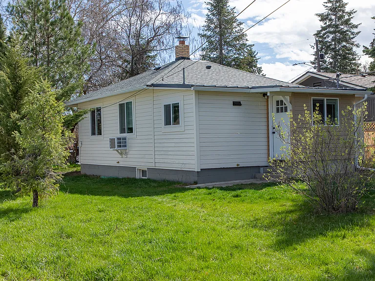 1116 Highland Dr — Photo 6