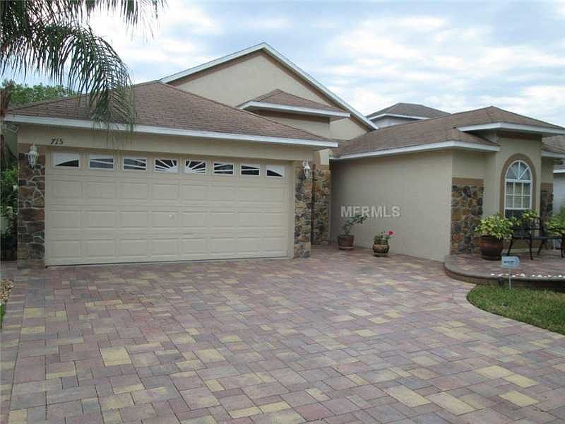 1st image of 715 Straw Lake Dr