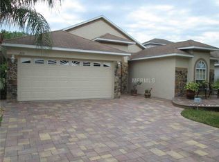 715 Straw Lake Dr, Brandon, FL 33510