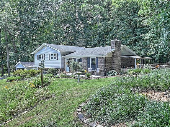 2nd image of 14421 Heather Dr