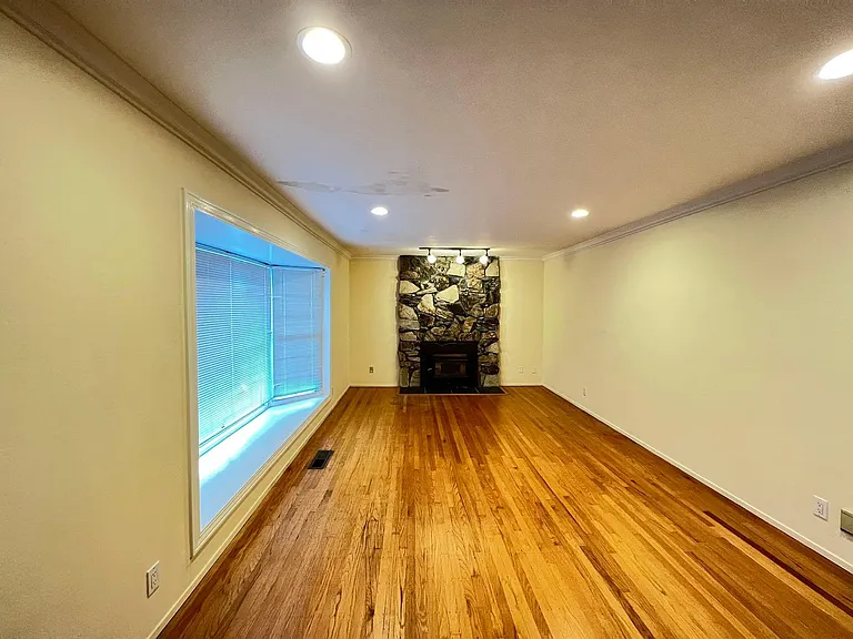 22391 Carnoustie Ct — Photo 27