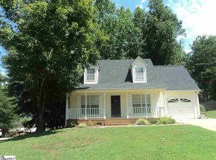 6 Lone Pine Ct, Simpsonville, SC 29680
