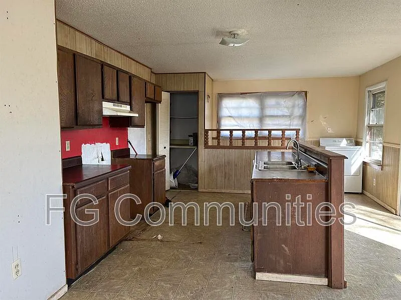 2 bed, 2.0 bath, $1,300 — Photo 3