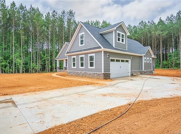 2nd image of 5012 Stockbridge Dr
