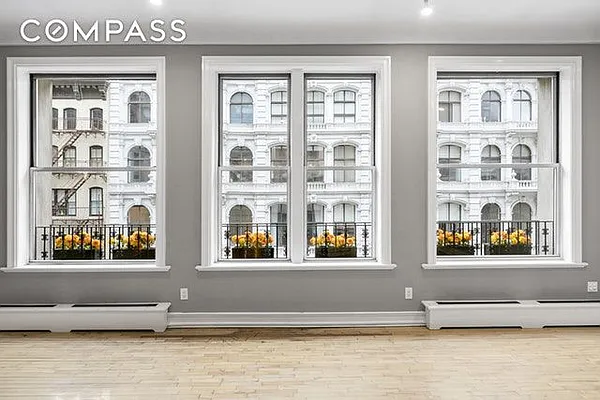 Sold by Compass | media 17