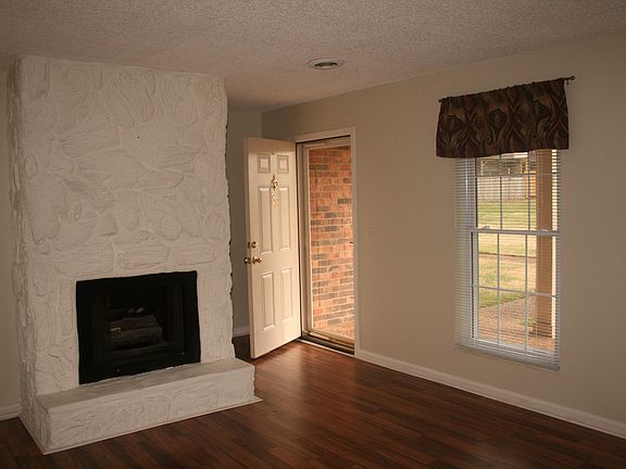 4th image of 3880 Priest Lake Dr APT 88