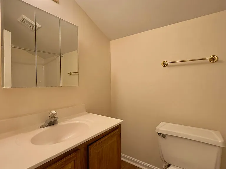 53 Cedarwood Cir — Photo 17
