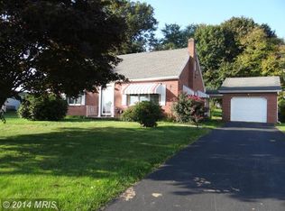 302 Cornertown Rd, Chambersburg, PA 17201