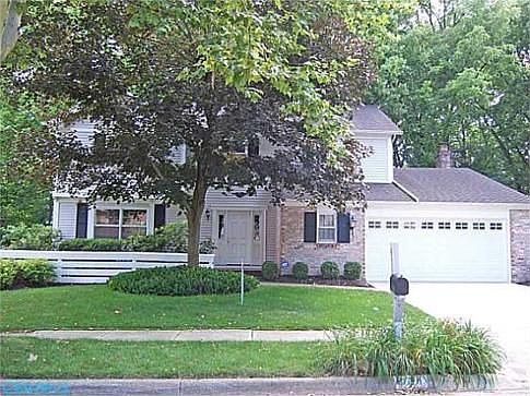 1st image of 971 Loch Ness Ave