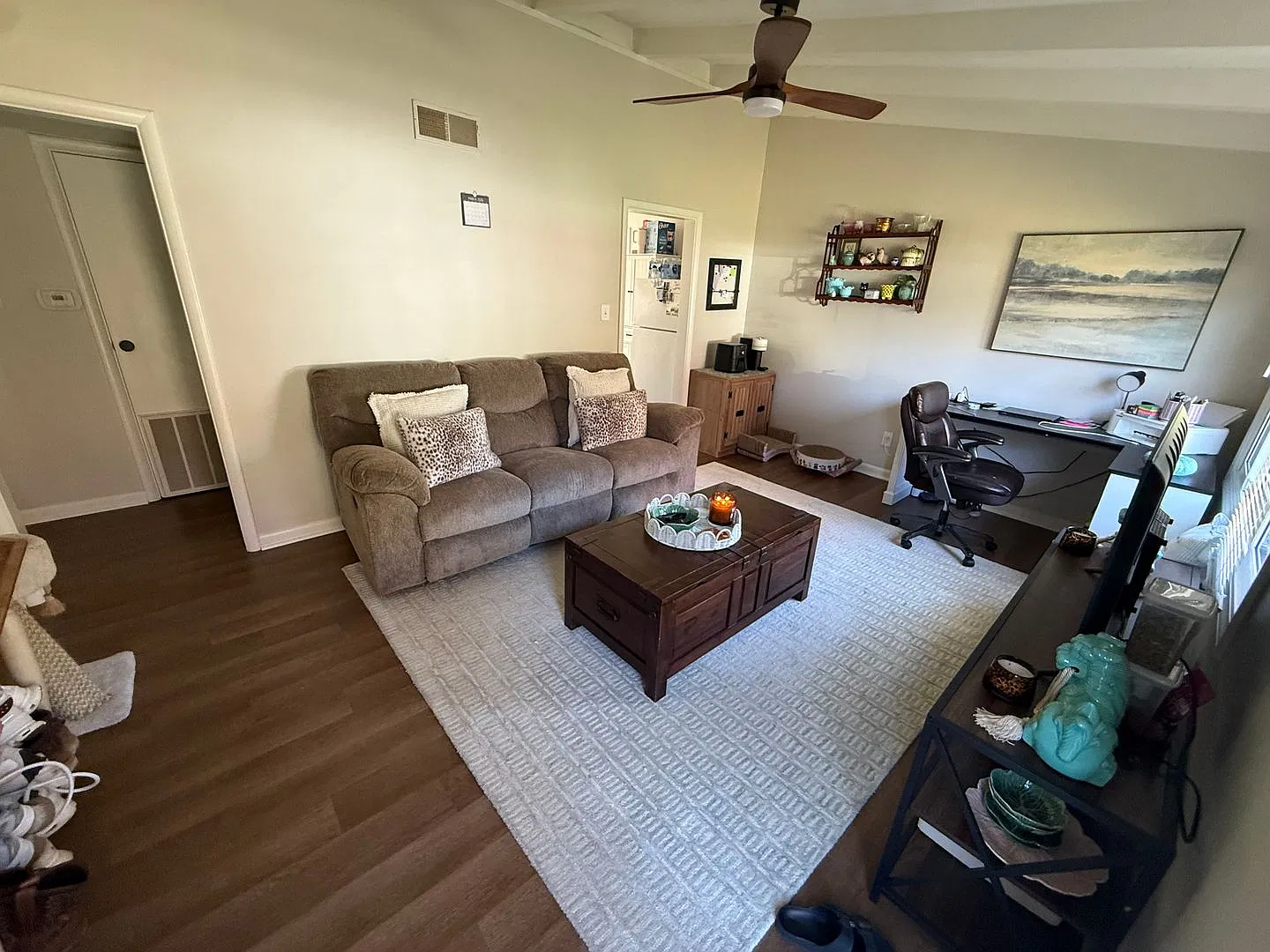 284 Mockingbird Ln — Photo 3