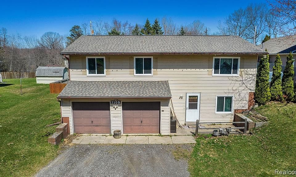 2105 ster Park Dr, Howell, MI 48843 Zillow
