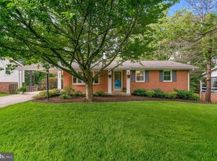 855 Diamond Dr, Gaithersburg, MD