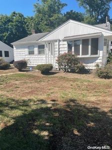 65 Gormley Avenue, Roosevelt, NY, 11575