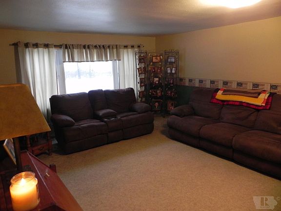 3rd image of 2216 257th St