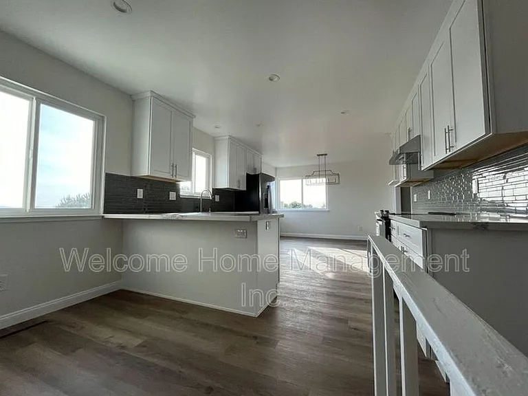 16233 San Remo Dr — Photo 8