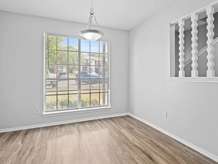 1815 River Crossing Cir #D — Photo 8