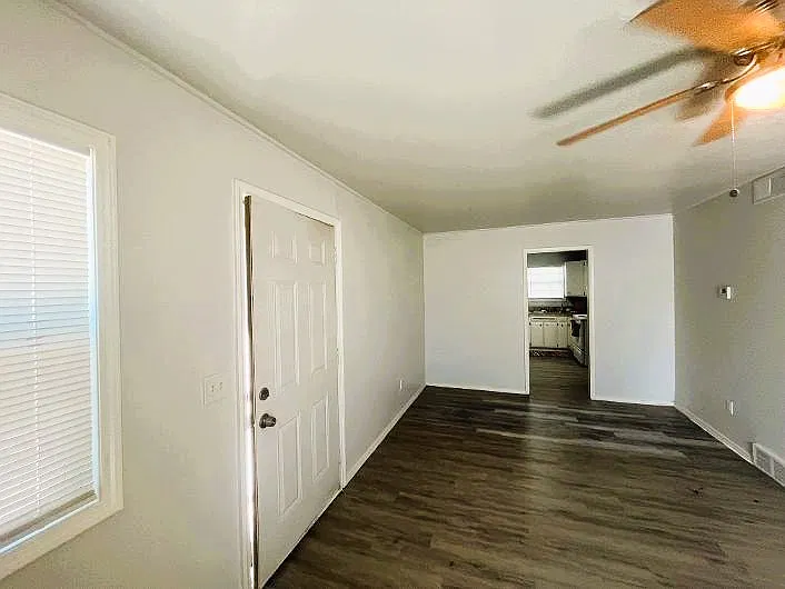3 bed, 1113 sqft, $1,350 — Photo 4