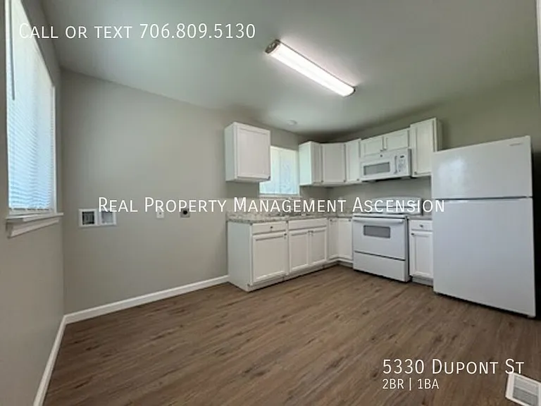 5330 Dupont St — Photo 6