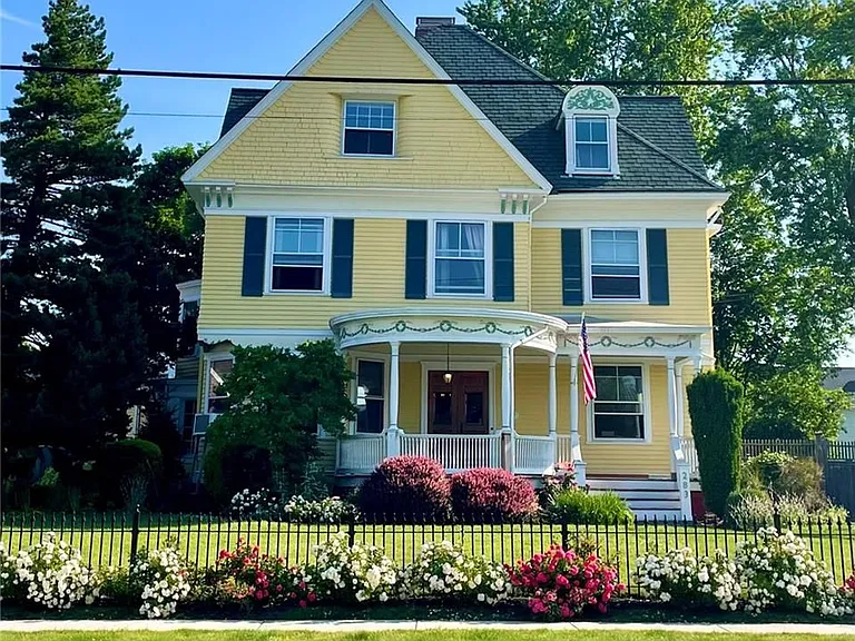 283 Norwood Ave — Photo 1