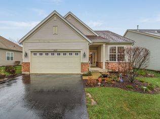 2137 Highbury Ln, Aurora, IL 60502