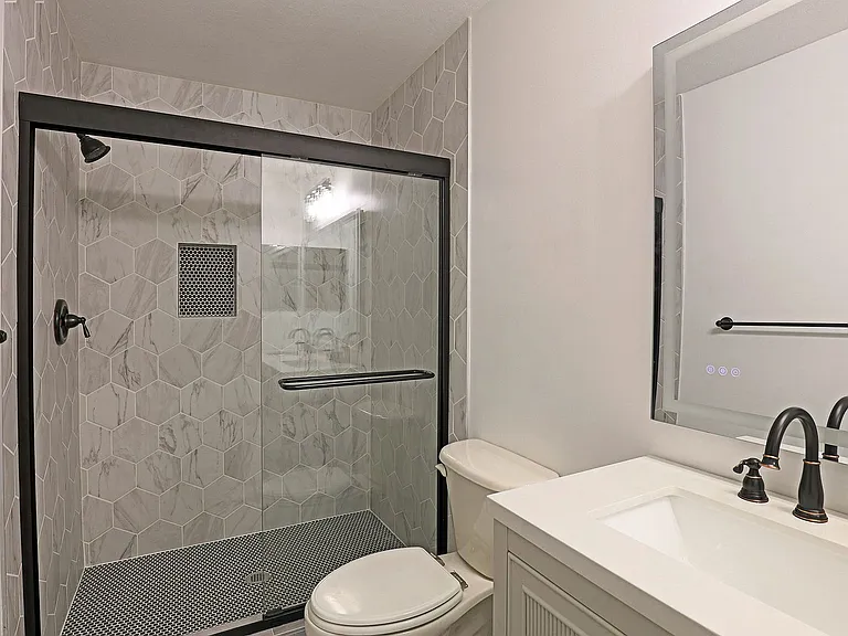 8291 Pacific Beach Dr — Photo 14