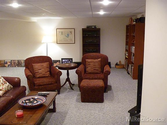2nd image of 5001 Harbor Place Dr