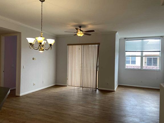 5th image of 10280 SW Stephanie Way #8206
