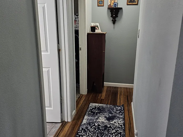 1092 Barbados Dr — Photo 11