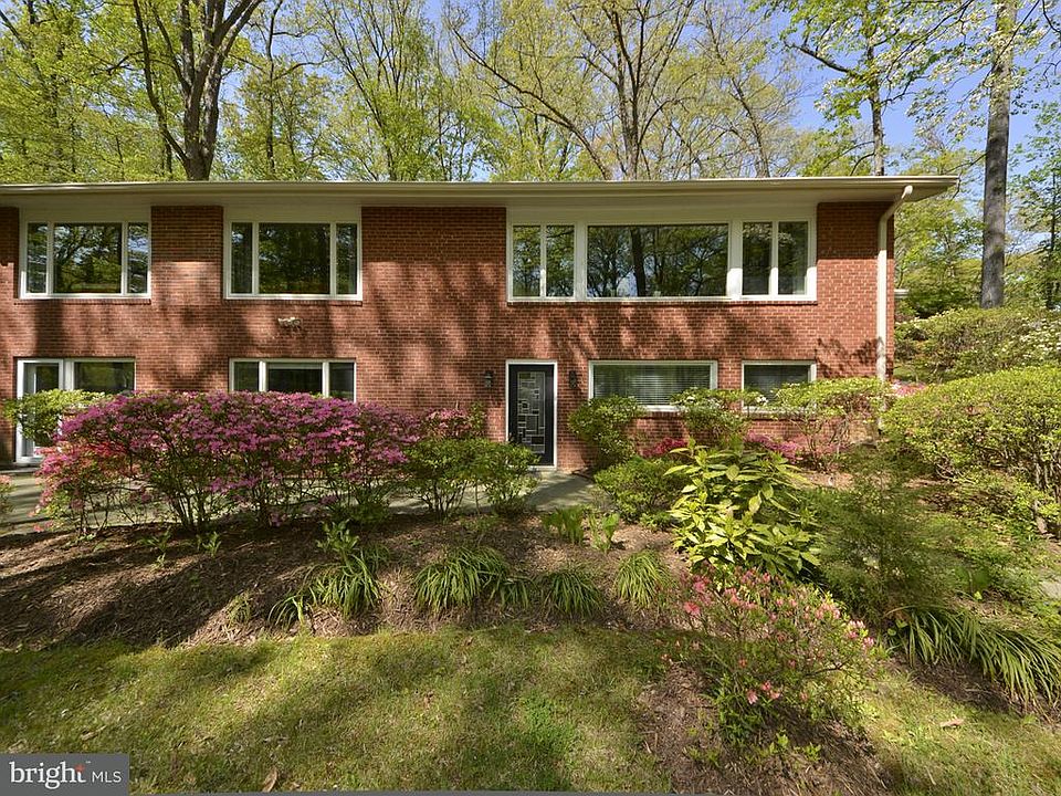 1st image of 3424 Farm Hill Dr