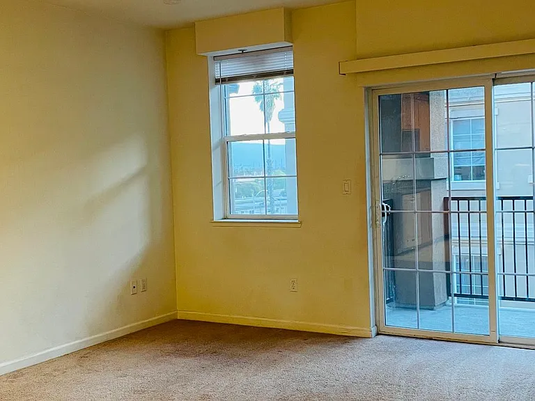 88 N Jackson Ave #415 — Photo 7