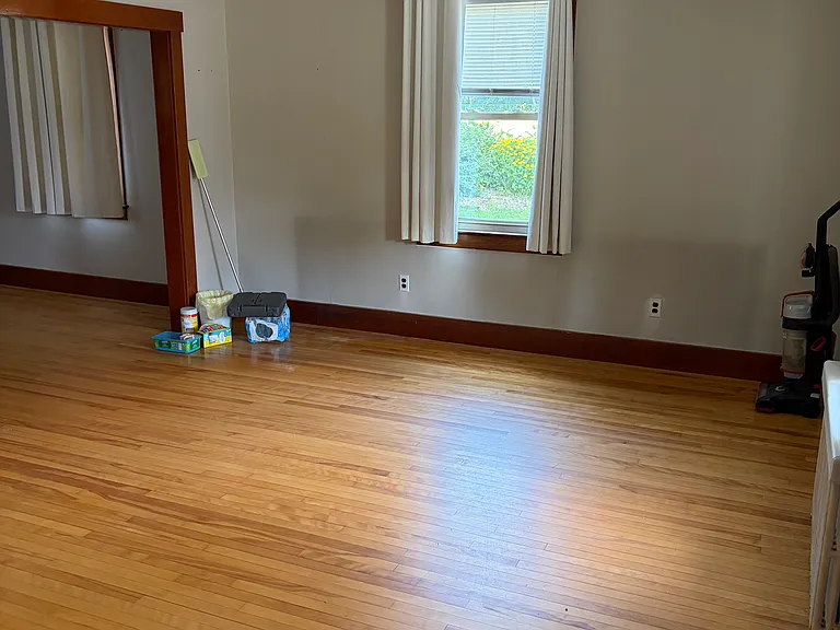 69 Ferris St — Photo 12