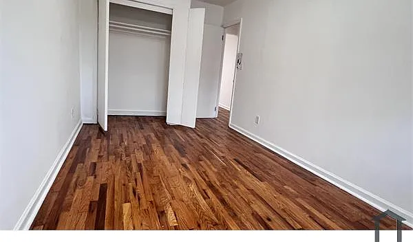 2033 Strang Ave #2 — Photo 10