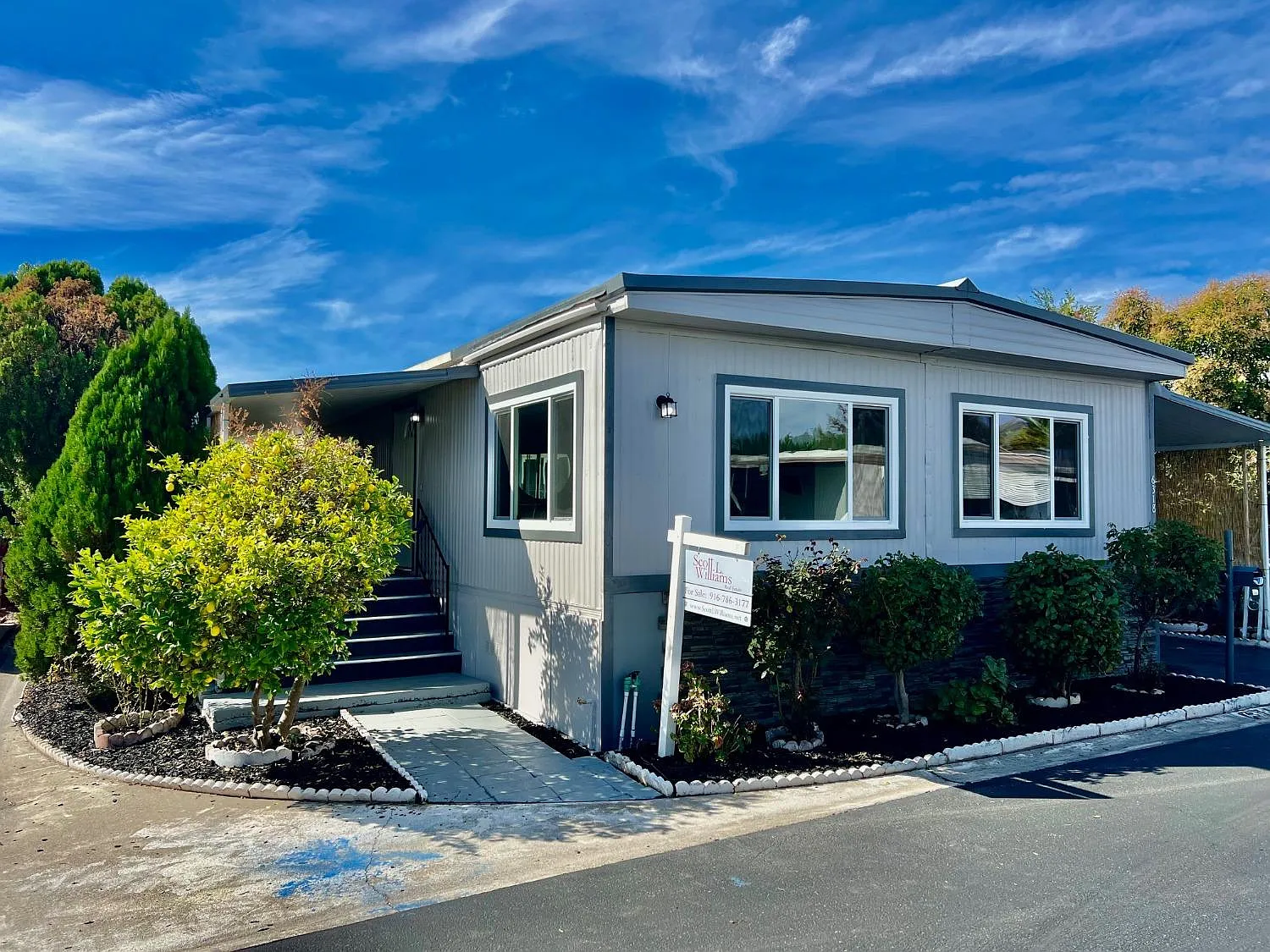 6318 Bonanza Dr photo 1