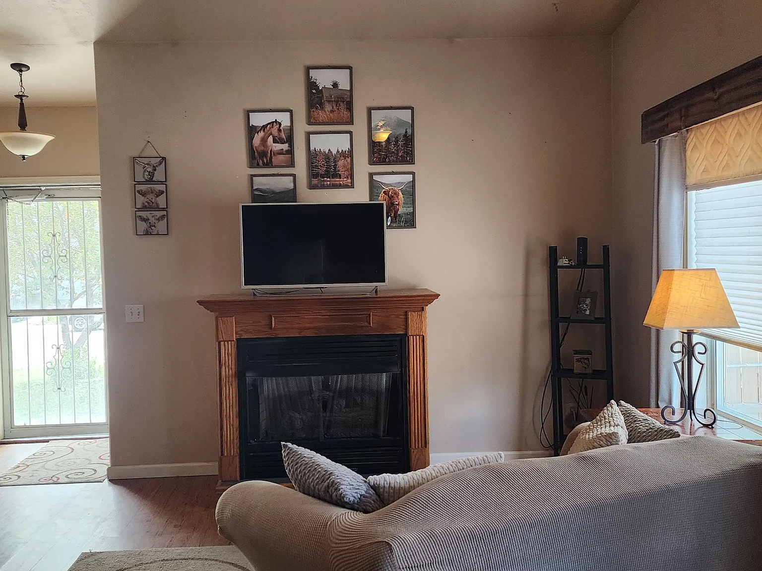 2 bed, 2.5 bath, 2024 sqft, $1,650 — Photo 3